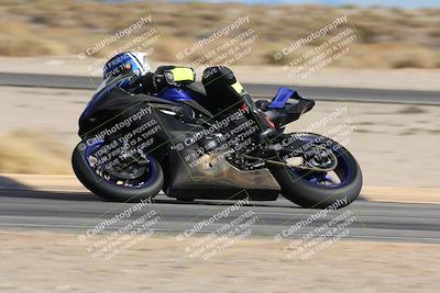 media/Nov-16-2025-Race Pace (Sun) [[8c5fa54630]]/Verified Riders/9-Turn 16 (150pm)/